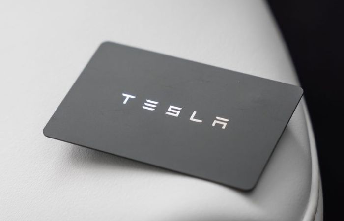 What to Do If Your Tesla Keeps Asking for the Key Card