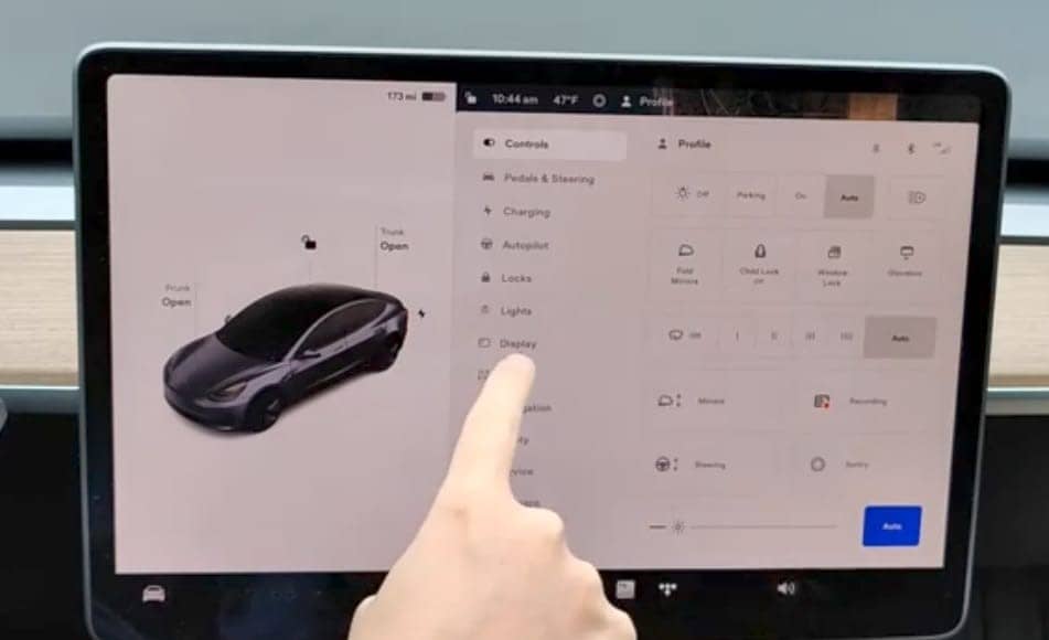 How To Clean Tesla Touch Screen